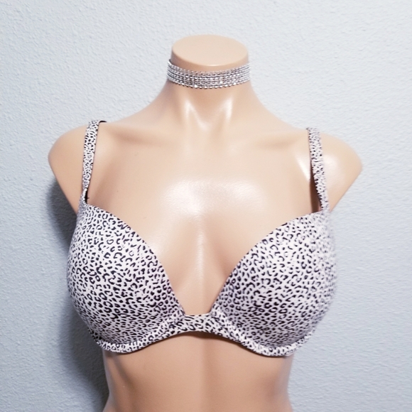 Victoria's Secret Body by Victoria push up bra 34D - Picture 1 of 4